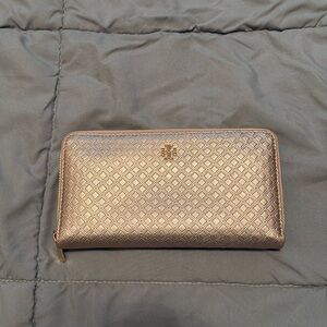 Tory Burch Zip Wallet